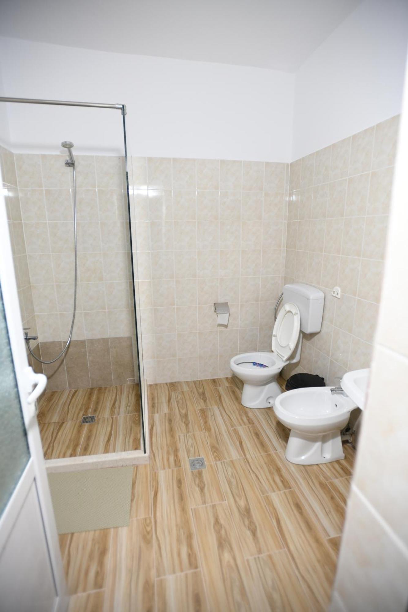 Guest House Luli Берат Екстер'єр фото