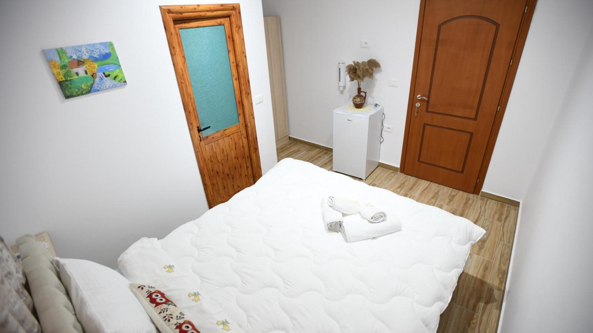 Guest House Luli Берат Екстер'єр фото